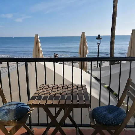 Lejlighed Port Alegre - En El Corazon De Sitges