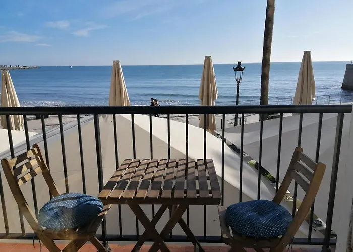 Lejlighed Port Alegre - En El Corazon De Sitges
